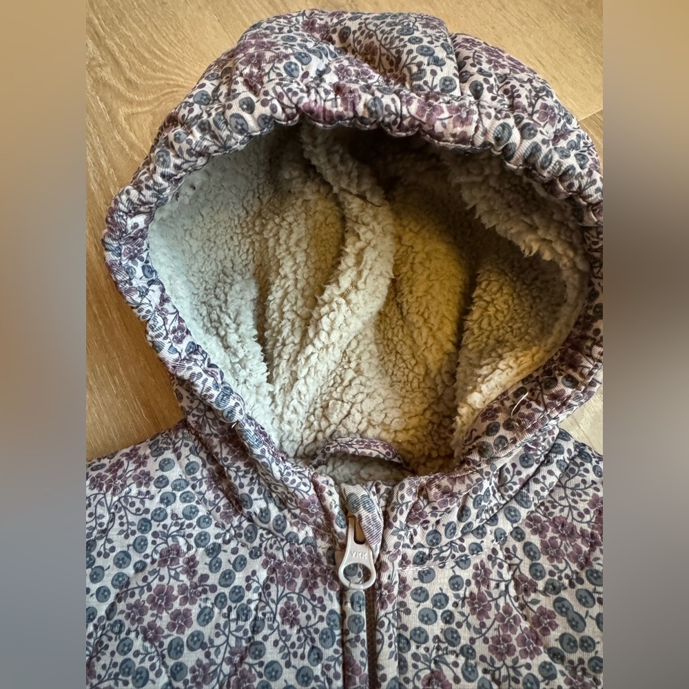 Wheat thermo suit 12 months like new, fits bigger - Picture 3 of 6